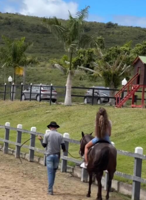 Flat Fazenda Monte Castelo Apartman Bezerros Kültér fotó